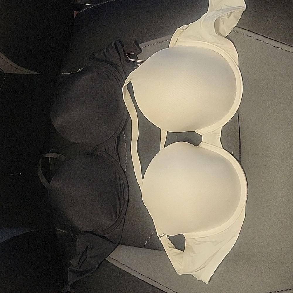 Black & white set of adjustable bras